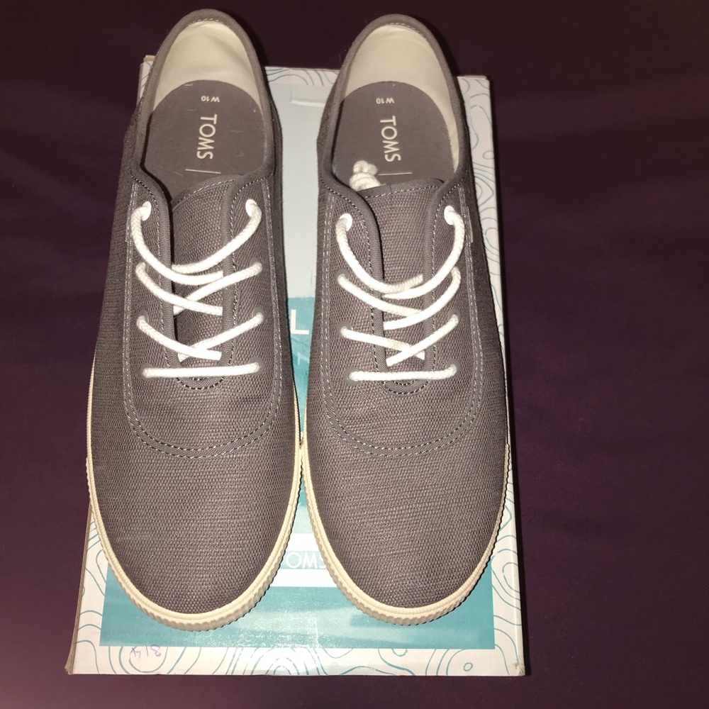 Grey TOMS
